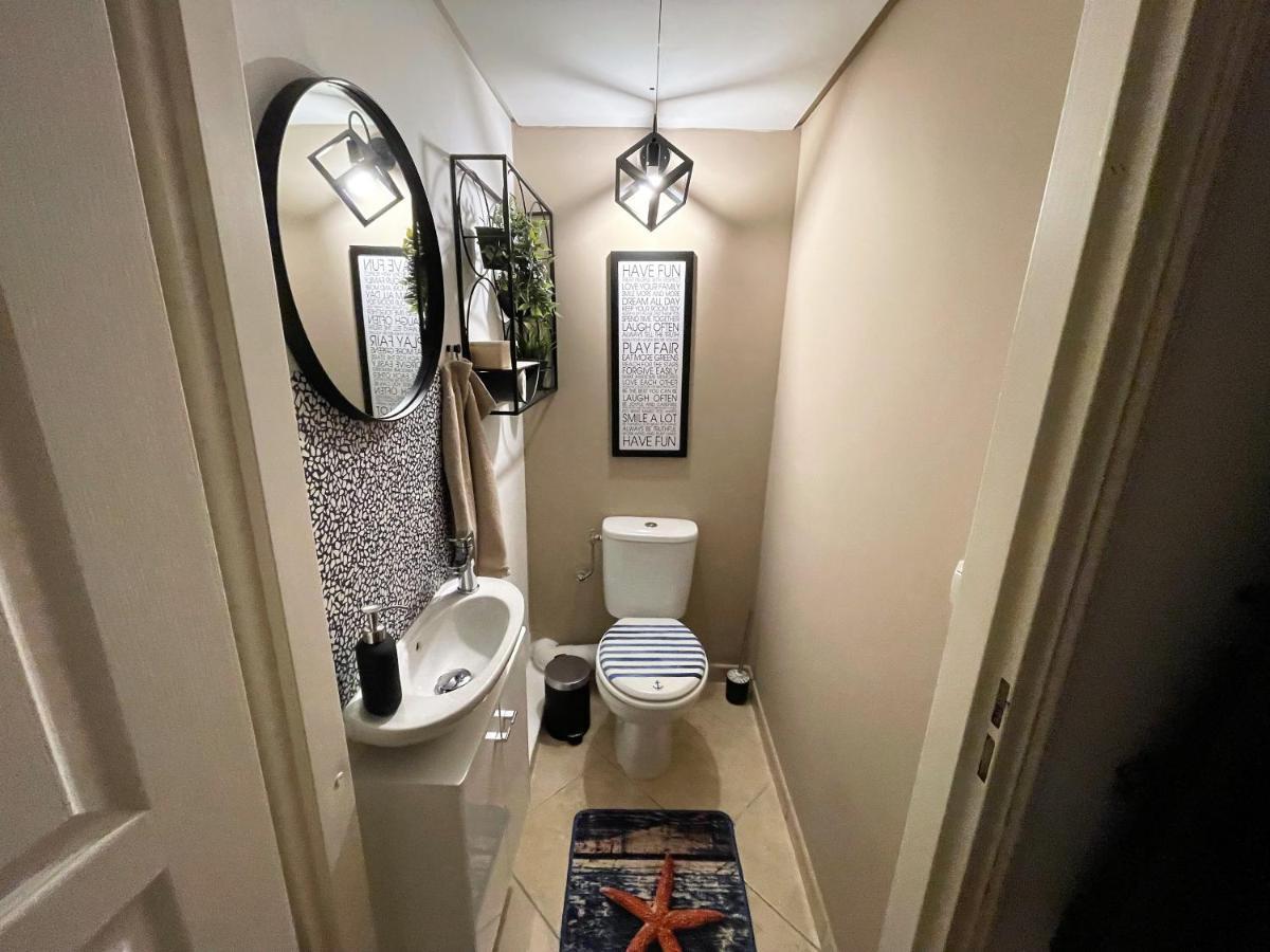 Feels Like Home Juan Flore - Air-Conditioned Furnished Apartment With Terrace & Parking 昂蒂布 外观 照片