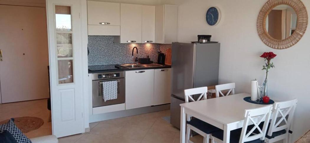 Feels Like Home Juan Flore - Air-Conditioned Furnished Apartment With Terrace & Parking 昂蒂布 外观 照片